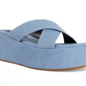 NWT in box Smash Harper Denim Blue Platform Sandals with Dust Bag